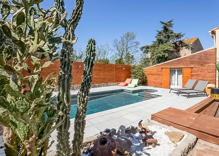 Moderne Avec Piscine A *